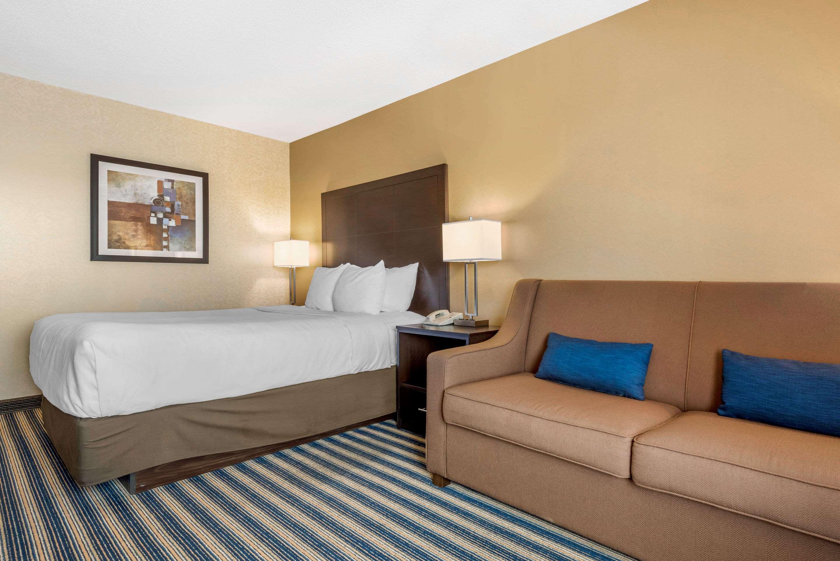 Comfort Inn Saint Thomas Exterior foto