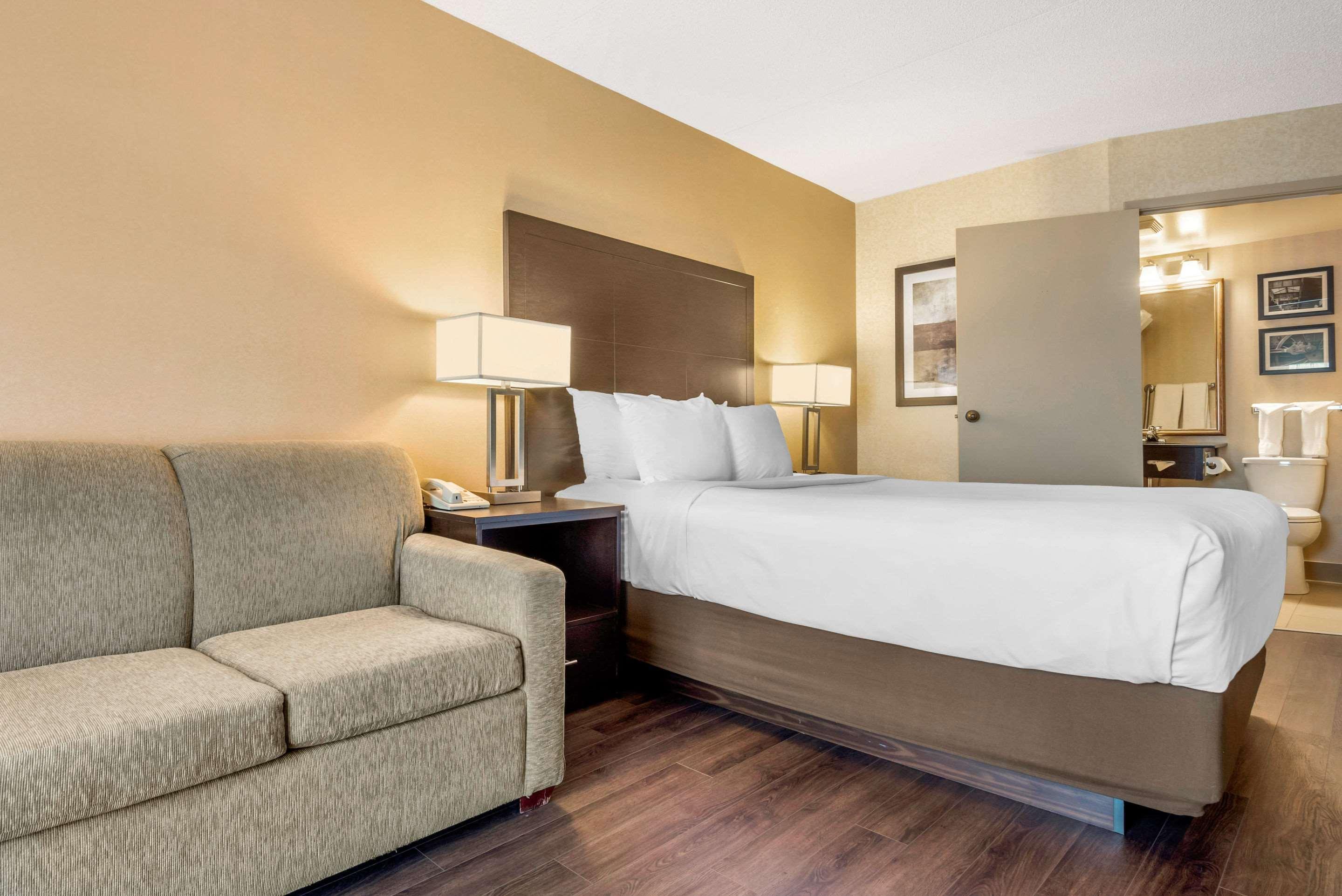 Comfort Inn Saint Thomas Exterior foto